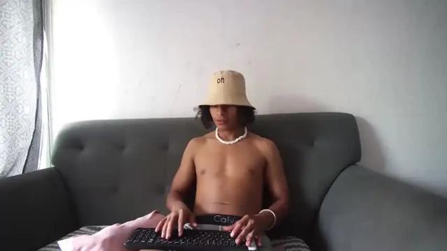 Image 3 of xayah_y_rakan Stream on Chaturbate on 14 months ago
