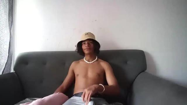 Image 4 of xayah_y_rakan Stream on Chaturbate on 14 months ago