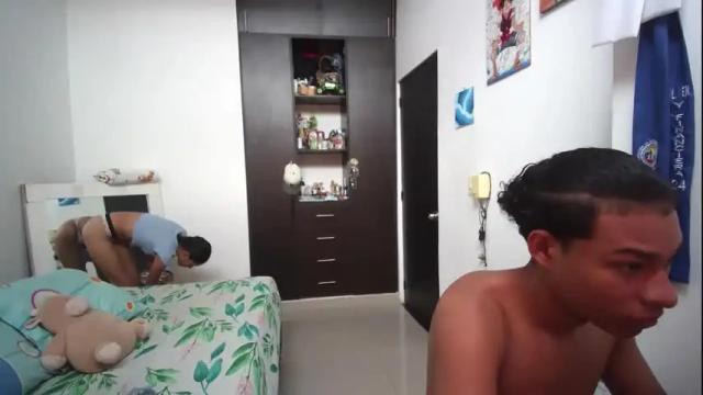 Image 3 of xayah_y_rakan Stream on Chaturbate on 28 days ago