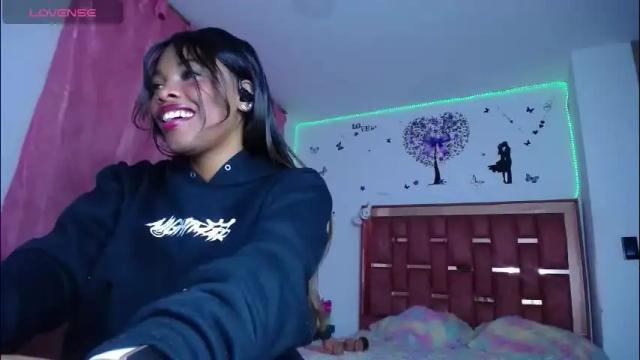 Image 2 of xayunrin Stream on Chaturbate on 1 month ago