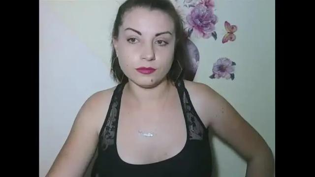 Image 8 of xbrun3tt3x Stream on Chaturbate on 18 months ago