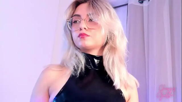 Image 3 of xcherrygoth Stream on Chaturbate on 2 months ago