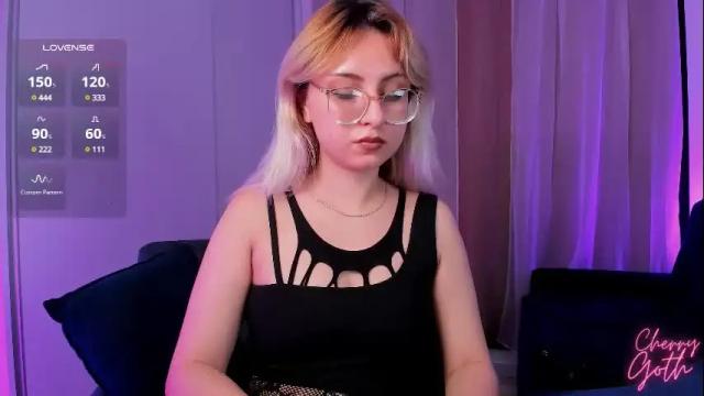 Image 10 of xcherrygoth Stream on Chaturbate on 10 days ago