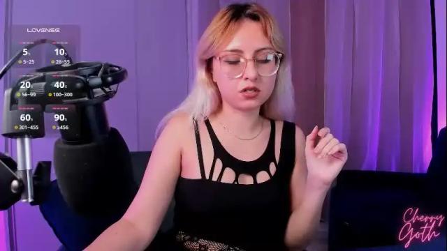 Image 11 of xcherrygoth Stream on Chaturbate on 10 days ago