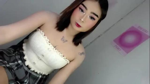 Image 2 of xchinita_kyanggx Stream on Chaturbate on 13 days ago
