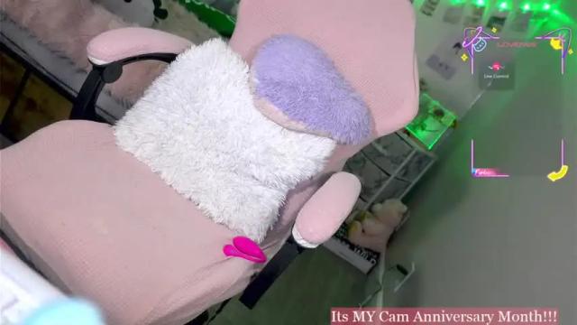 Image 8 of xclusivesecrets Stream on Chaturbate on 1 month ago
