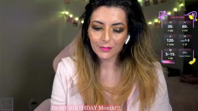 Image 8 of xclusivesecrets Stream on Chaturbate on 1 month ago