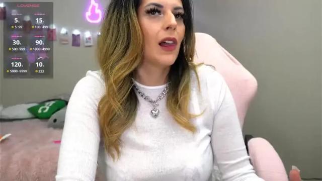 Image 11 of xclusivesecrets Stream on Chaturbate on 1 day ago