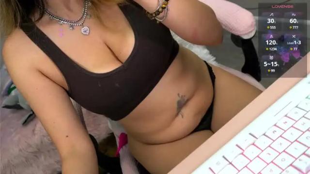 Image 6 of xclusivesecrets Stream on Chaturbate on 1 month ago