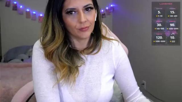 Image 6 of xclusivesecrets Stream on Chaturbate on 1 month ago