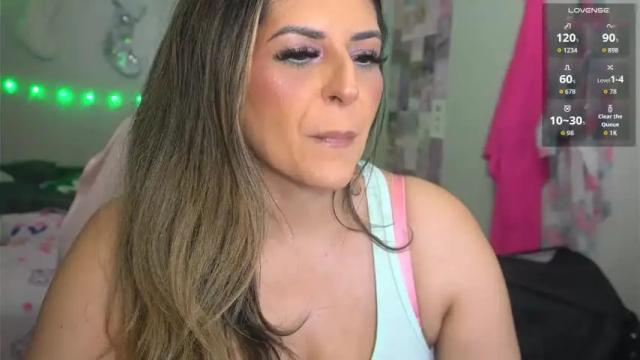 Image 4 of xclusivesecrets Stream on Chaturbate on 3 days ago