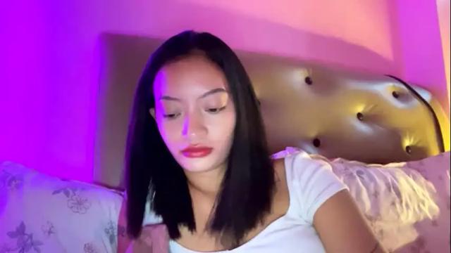 Image 2 of xcxccy19 Stream on Chaturbate on 1 month ago