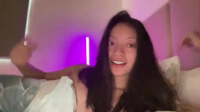 Image 7 of xcxccy19 Stream on Chaturbate on 2 days ago