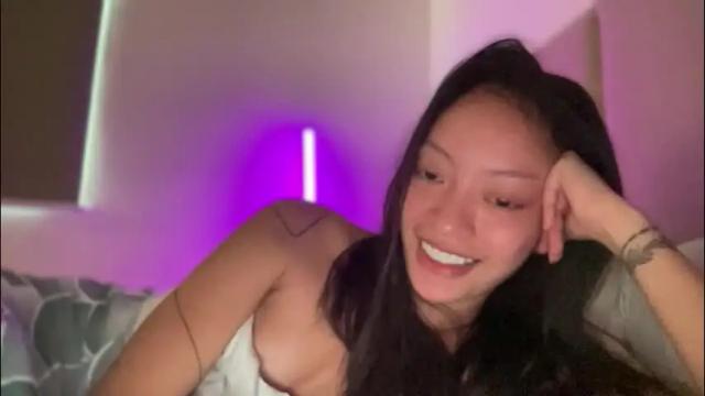 Image 8 of xcxccy19 Stream on Chaturbate on 2 days ago