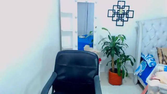 Image 7 of xdom9inchssx Stream on Chaturbate on 17 months ago