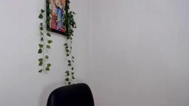 Image 4 of xelenagomez31 Stream on Chaturbate on 13 months ago