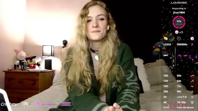 Image 6 of xelliee_rosex Stream on Chaturbate on 2 months ago