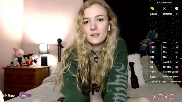 Image 3 of xelliee_rosex Stream on Chaturbate on 1 month ago