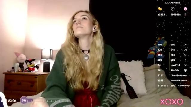 Image 4 of xelliee_rosex Stream on Chaturbate on 1 month ago
