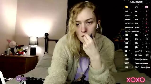 Image 2 of xelliee_rosex Stream on Chaturbate on 1 month ago