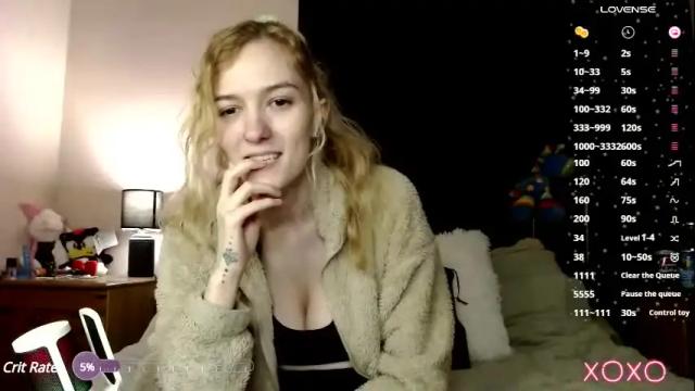 Image 3 of xelliee_rosex Stream on Chaturbate on 1 month ago