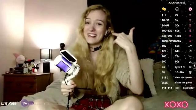 Image 3 of xelliee_rosex Stream on Chaturbate on 1 month ago