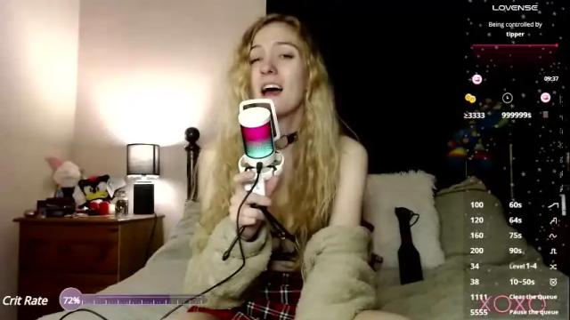 Image 12 of xelliee_rosex Stream on Chaturbate on 28 days ago