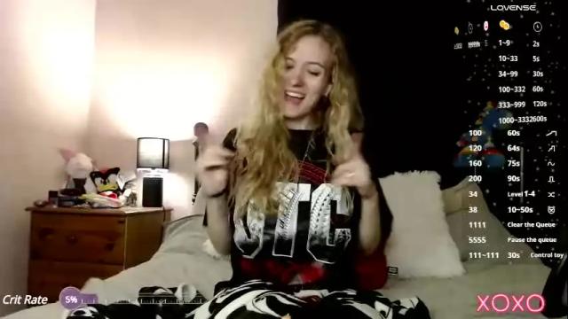 Image 7 of xelliee_rosex Stream on Chaturbate on 11 days ago