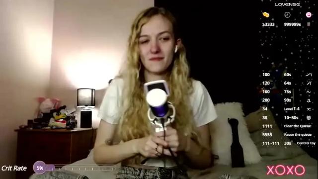 Image 3 of xelliee_rosex Stream on Chaturbate on 3 days ago