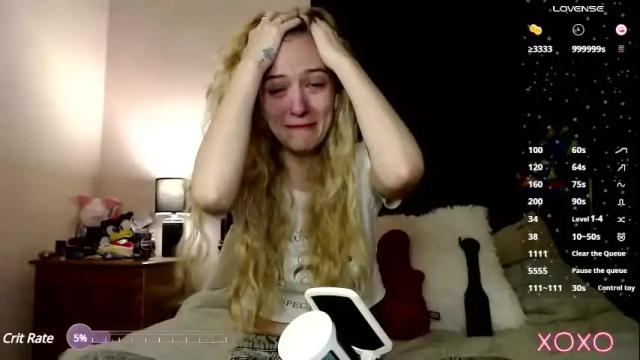 Image 4 of xelliee_rosex Stream on Chaturbate on 3 days ago