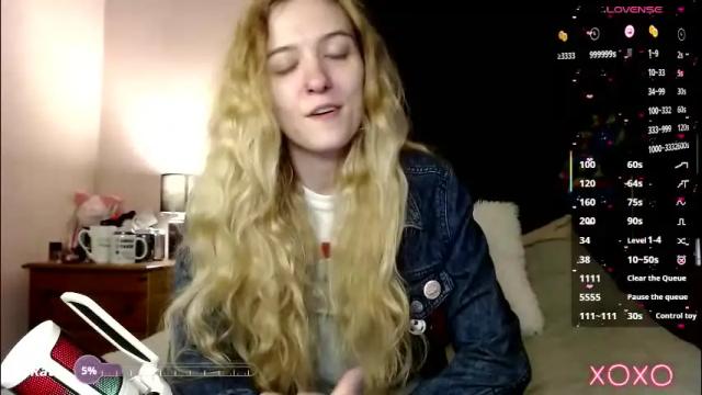 Image 2 of xelliee_rosex Stream on Chaturbate on 1 month ago
