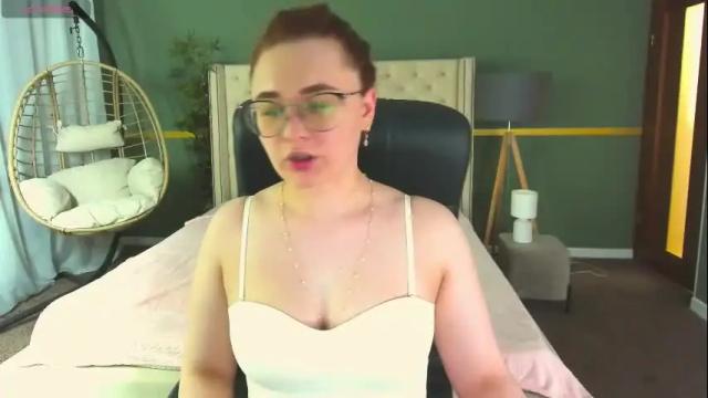 Image 4 of xeniadiamond_ Stream on Chaturbate on 1 month ago