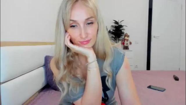 Image 3 of xf33tx Stream on Chaturbate on 1 month ago