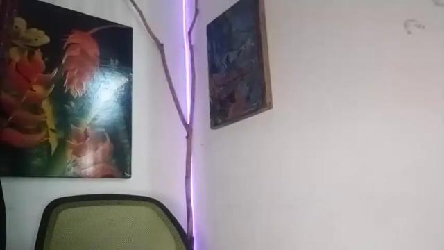 Image 3 of xialexbordeous Stream on Chaturbate on 14 months ago