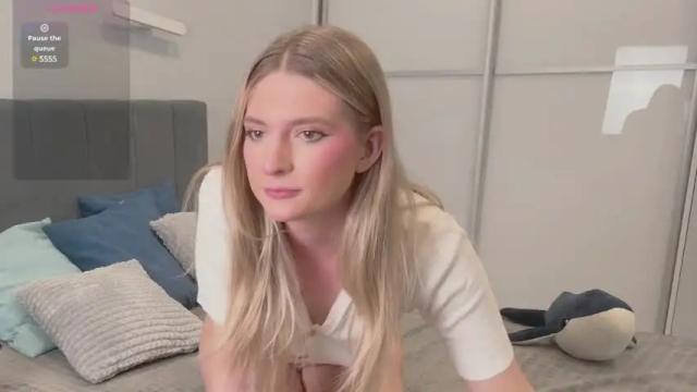 Image 3 of xiawa_xo Stream on Chaturbate on 8 days ago