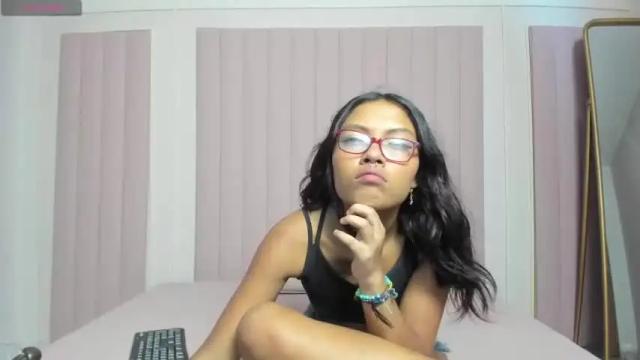 Thumbnail 1, ximena_gutierrez's Stream at Chaturbate, 18 months ago