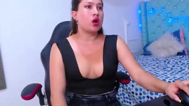 Image 12 of ximena_sexygirl Stream on Chaturbate on 19 months ago