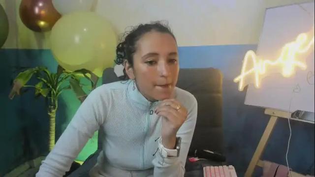 Image 7 of ximena_sm Stream on Chaturbate on 1 month ago