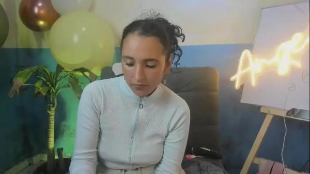 Image 8 of ximena_sm Stream on Chaturbate on 1 month ago
