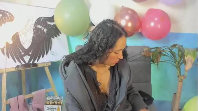 Image 3 of ximena_sm Stream on Chaturbate on 1 month ago