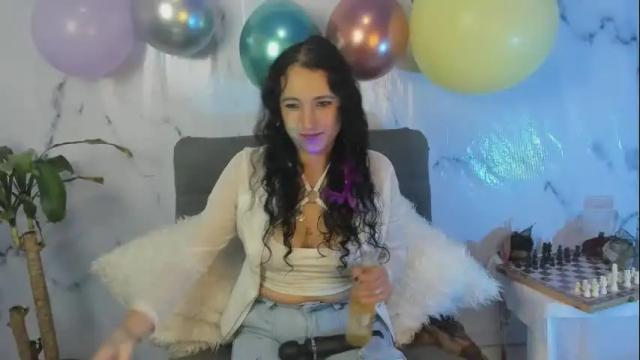 Image 6 of ximena_sm Stream on Chaturbate on 4 days ago