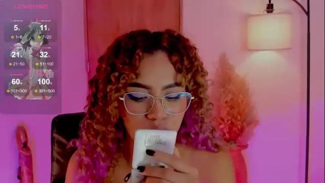 Image 3 of ximena_sotto1 Stream on Chaturbate on 11 days ago