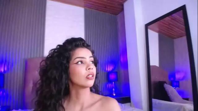 Image 2 of ximenaa_diaz Stream on Chaturbate on 2 months ago