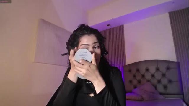 Image 8 of ximenaa_diaz Stream on Chaturbate on 1 month ago