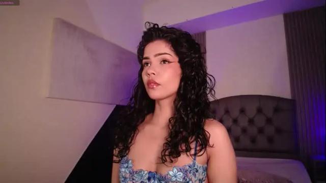 Image 4 of ximenaa_diaz Stream on Chaturbate on 21 days ago