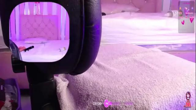 Image 7 of ximenareid Stream on Chaturbate on 1 month ago