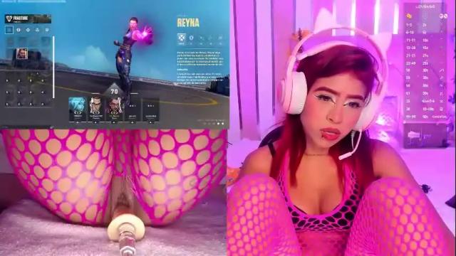 Image 12 of ximenareid Stream on Chaturbate on 21 hours ago