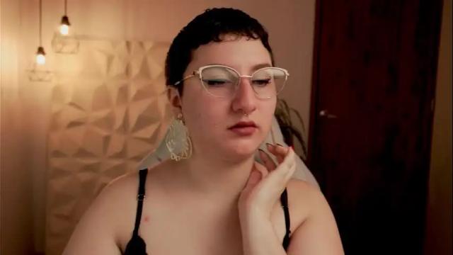 Image 2 of ximenna_cruz_ Stream on Chaturbate on 3 months ago