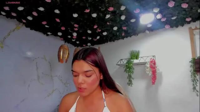 Image 2 of xiomara_cutte Stream on Chaturbate on 2 months ago