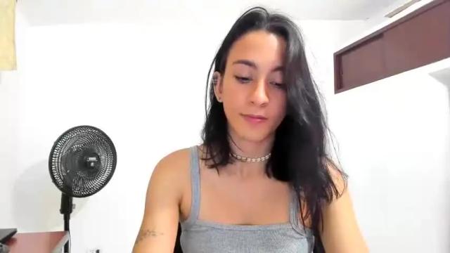 Image 11 of xisalondx Stream on Chaturbate on 16 months ago